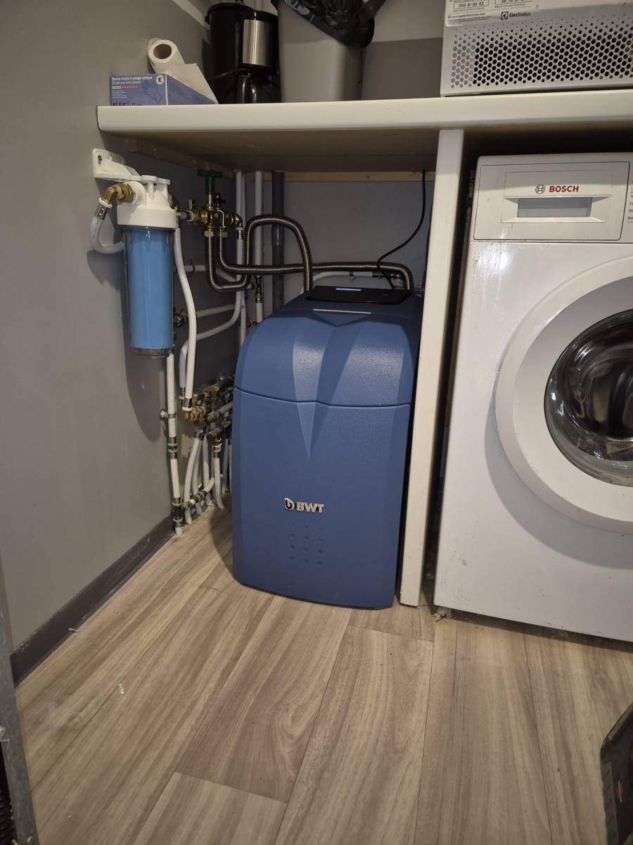 installation d'un adoucisseur d'eau dans une creche a draguignan dans le var